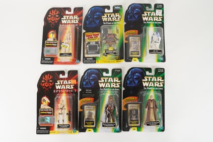 Lots Star Wars action figures in original box.