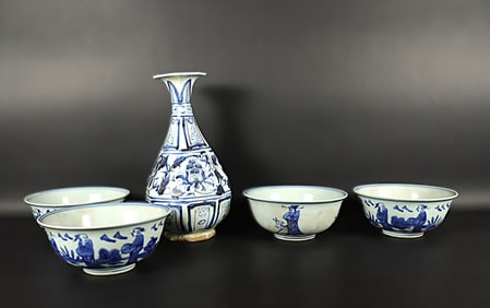 Lots Chinese fine blue and white porcelains. Largest H: 10.5" x W: 5.5."