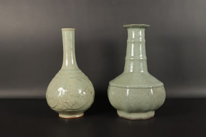 Lots Chinese fine celadon vase. Largest H: 9" x W: 6.5."