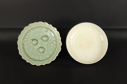 Lots Chinese fine dish. Largest H: 1.3" x W: 6.5."