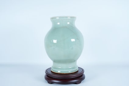 Chinese fine celadon vase. H: 9.5" x W: 7."