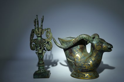 Lots Chinese fine bronze vessels. Largest H: 5" x W: 8."