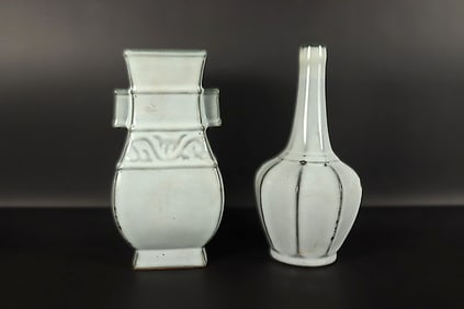 Lots Chinese fine vase. Largest H: 9" x W: 4.5."