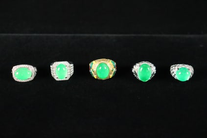 Lots Chinese fine items.