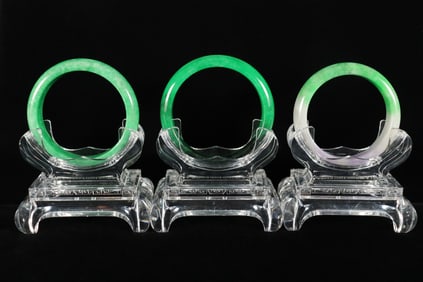 Lots Chinese fine bangles.