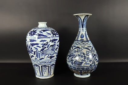 Lots Chinese fine b/w vase. Largest H: 11.5" x W: 6."