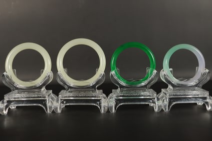 Lots Chinese fine bangles.