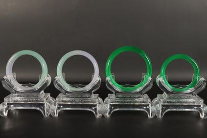 Lots Chinese fine bangles.