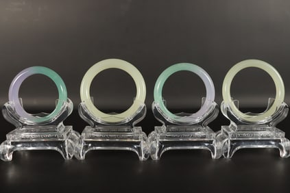 Lots Chinese fine bangles.