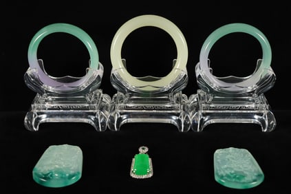 Lots Chinese fine items.