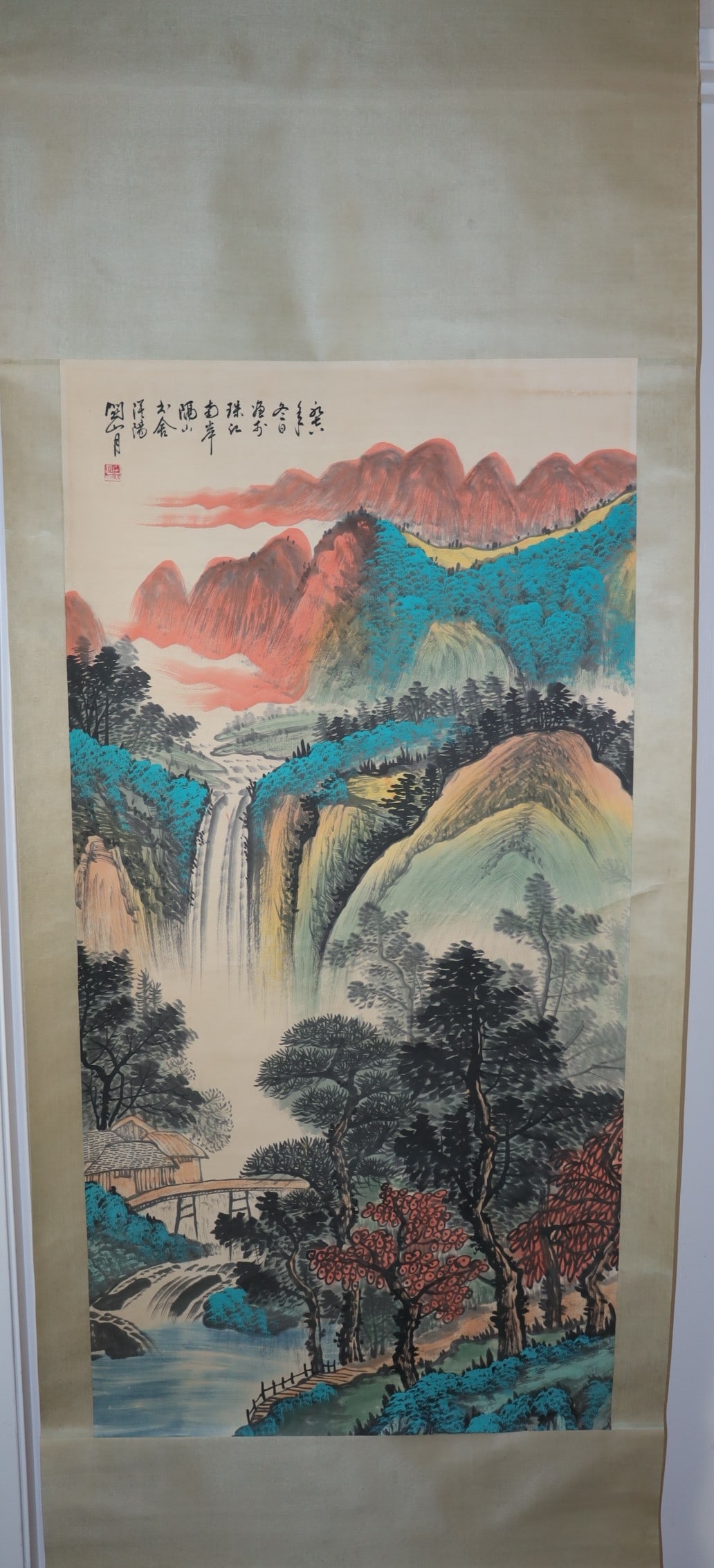 Lots Chinese art scrolls. (1 of 9)