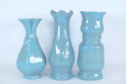 Lots Chinese celadon vase. Largest H: 9" x W: 3.5."