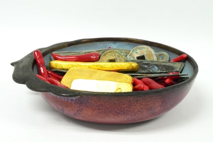 Lots Chinese fine items.