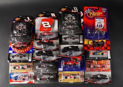 Lots vintage toy cars