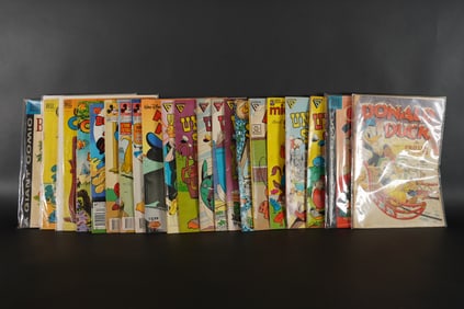 Lots vintage comic books Disney