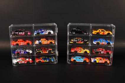 Lots vintage toy cars