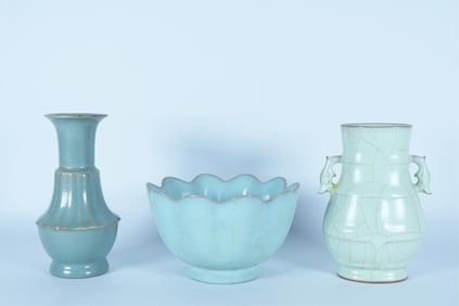 Lots Chinese fine vase
