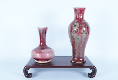 2 Chinese fine vase