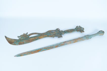Lots Chinese bronze sword