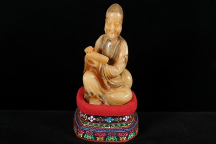 Chinese fine carved deity