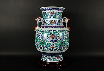 Chinese fine fancy vase