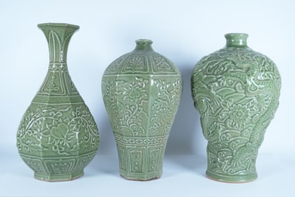 Lots Chinese tall green vase