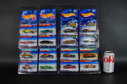 Lots Hot Wheels