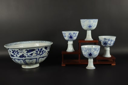 Lots Chinese b/w porcelains
