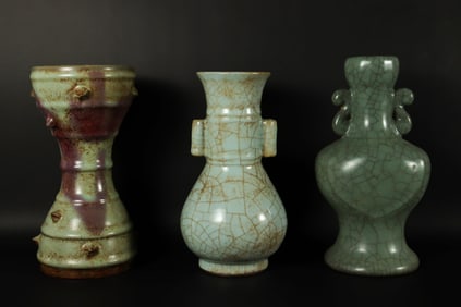 Lots Chinese crackled vase