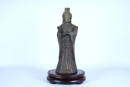 Chinese fine deity statue