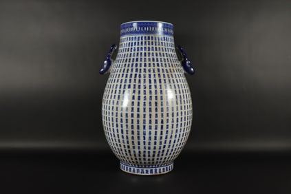 Chinese b/w fine calligraphy vase