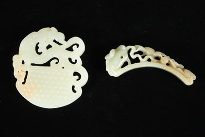 Lots Chinese fine jade carvings