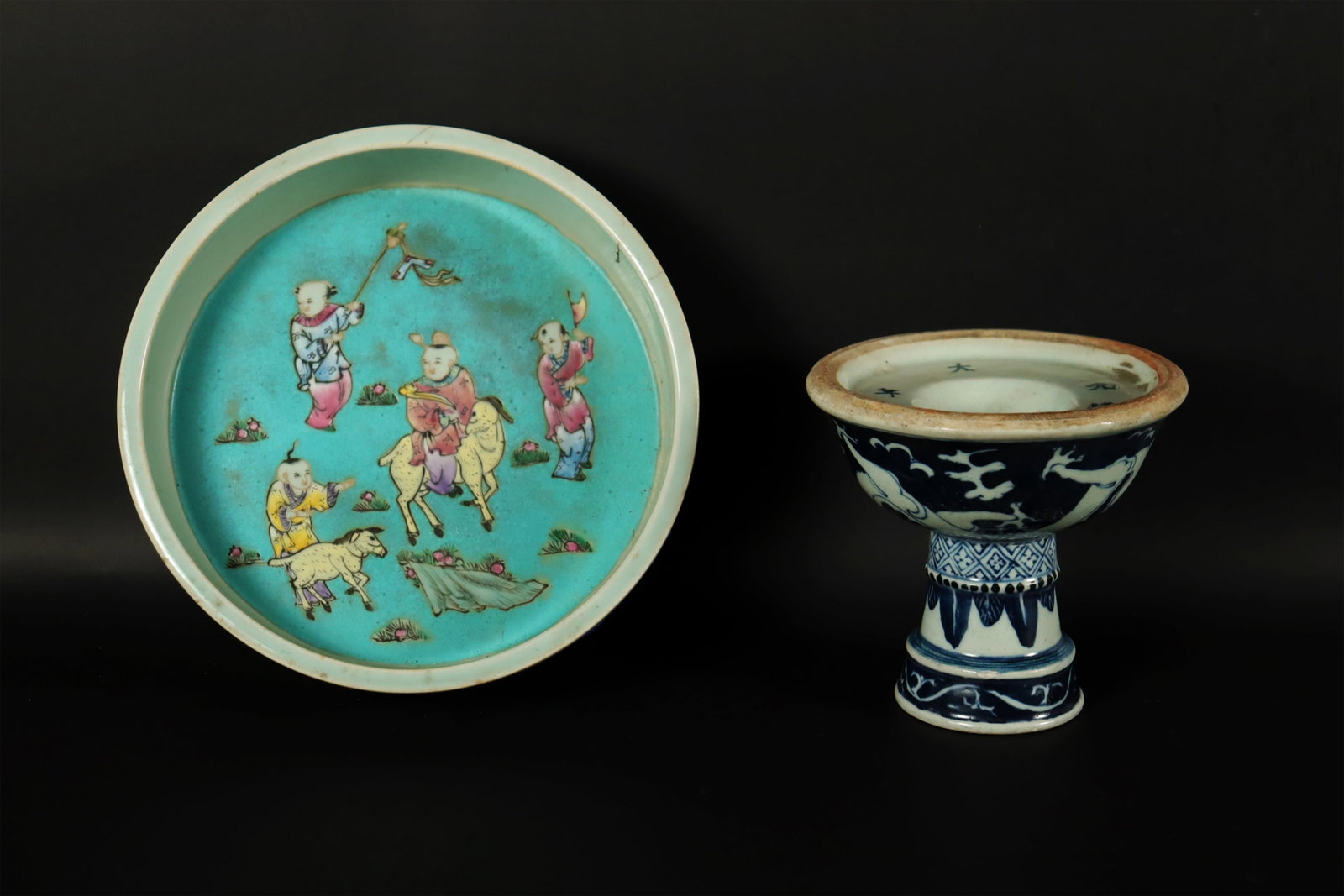 Lots Chinese fine porcelains: Lots Chinese fine porcelains, largest H: 1.8" x W: 7.4."