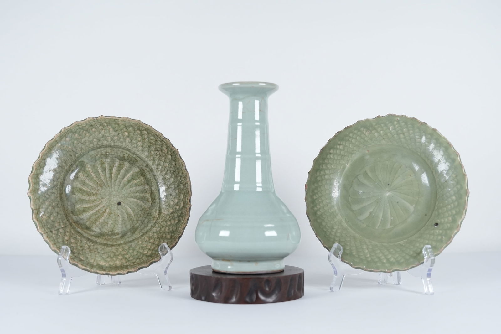 Lots Chinese antique porcelains: Lots Chinese antique porcelains, largest H: 8.7" x W: 5."