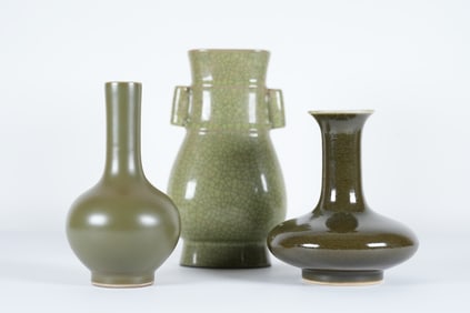 Lots Chinese green vase