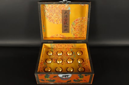 Lots Chinese glow ball