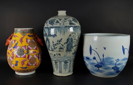 Lots Chinese fine vase