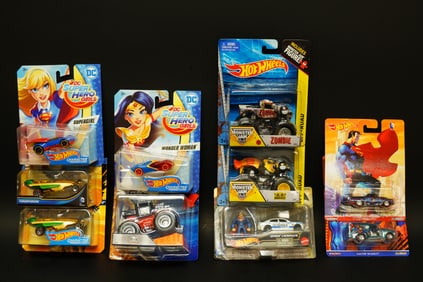 Lots Hot Wheels