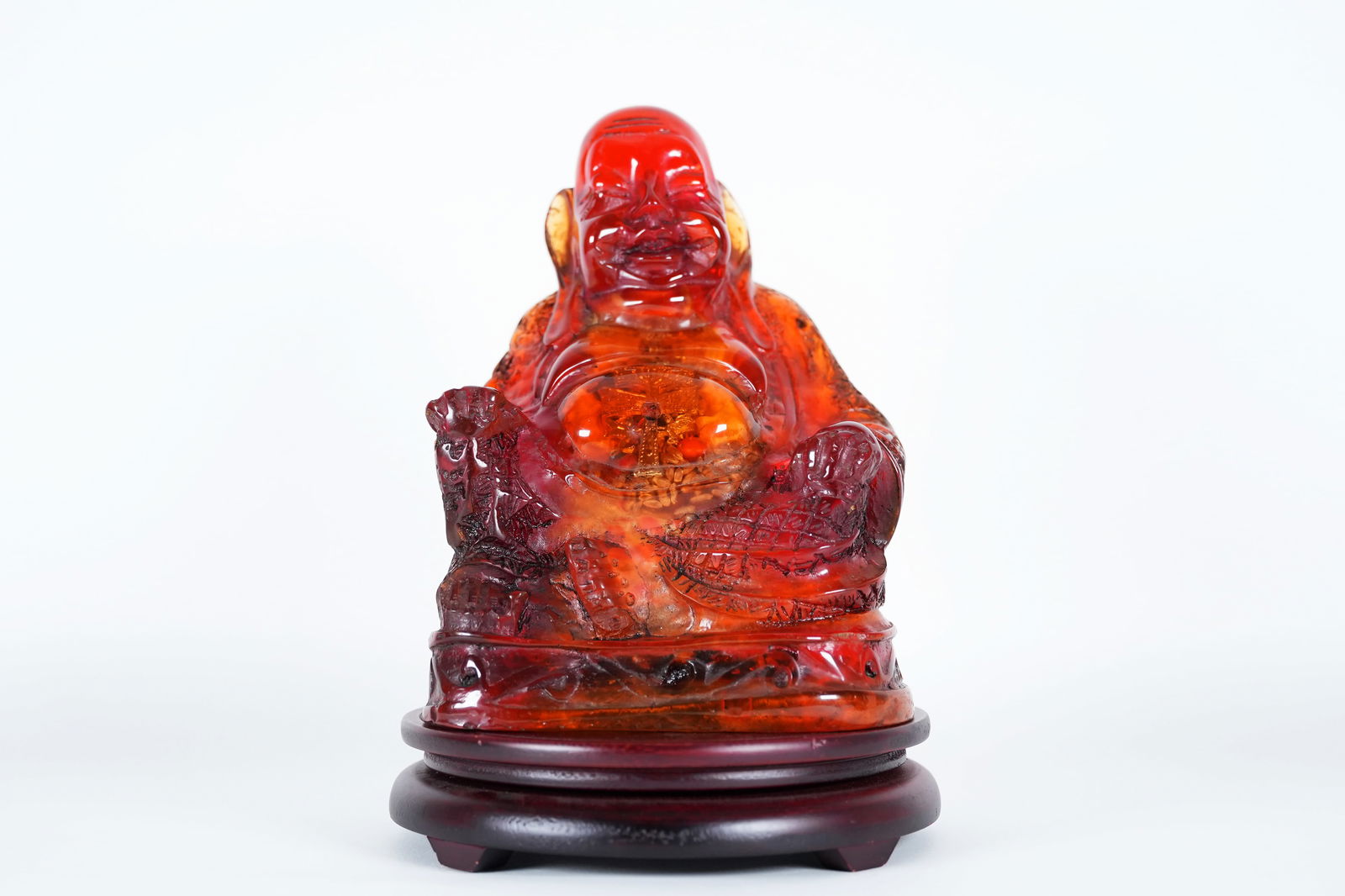 A vintage Chinese amber buddha (1 of 9)