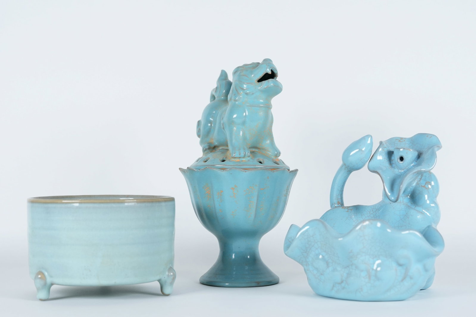 Lots Chinese fine porcelains: Lots Chinese fine porcelains, largest H: 9" x W: 5."