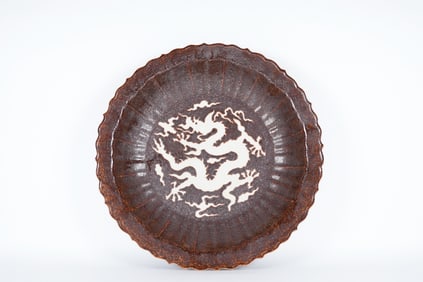 Chinese fine dragon charger