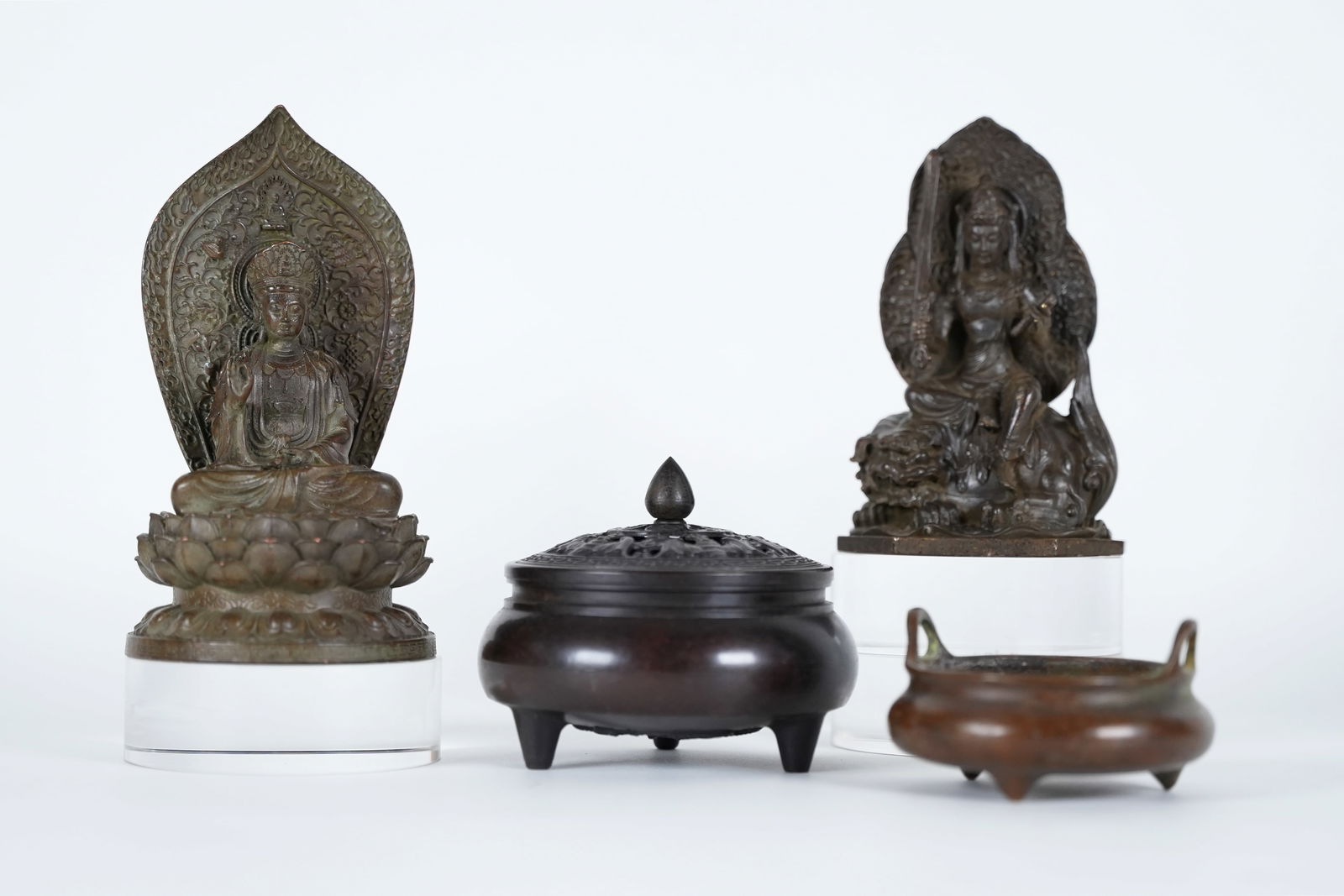 Lots Chinese bronze items (1 of 7)