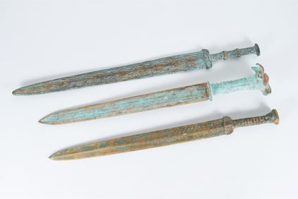 Lots Chinese bronze swords