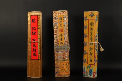 Lots Chinese scrolls