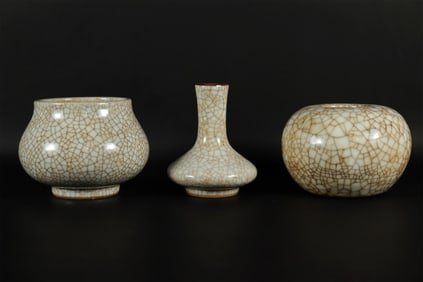 Lots Chinese crackled porcelains