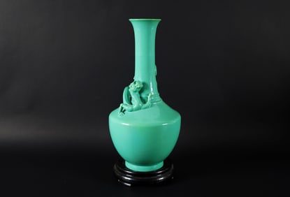 Chinese fine turquoise vase