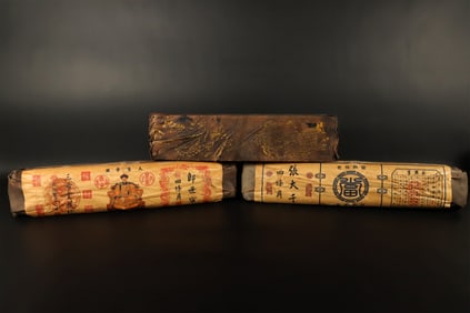 Lots Chinese sealed scrolls