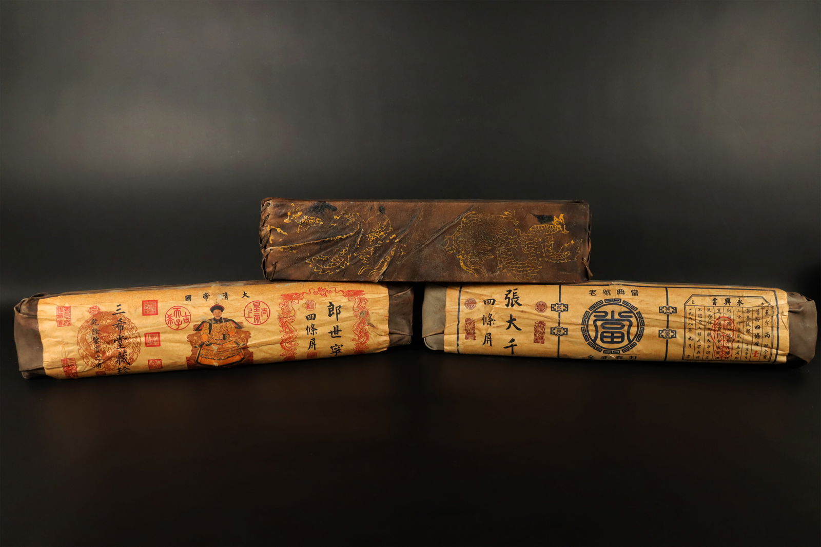 Lots Chinese sealed scrolls (1 of 6)