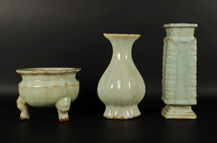 Lots Chinese celadon vase