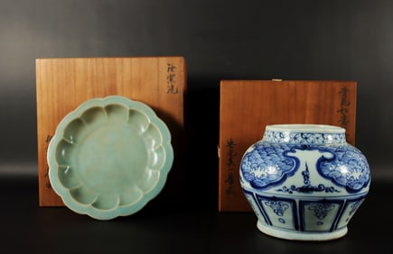 Lots Chinese porcelains with box